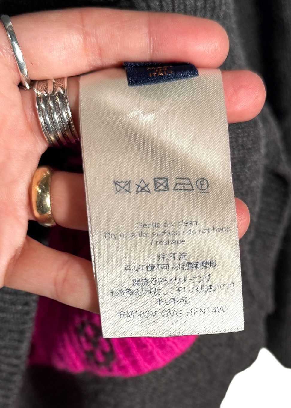 Louis Vuitton Louis Vuitton FW18 Grey Cashmere Pink Monogram Sweater Size US XL / EU 56 / 4 - 7 Thumbnail