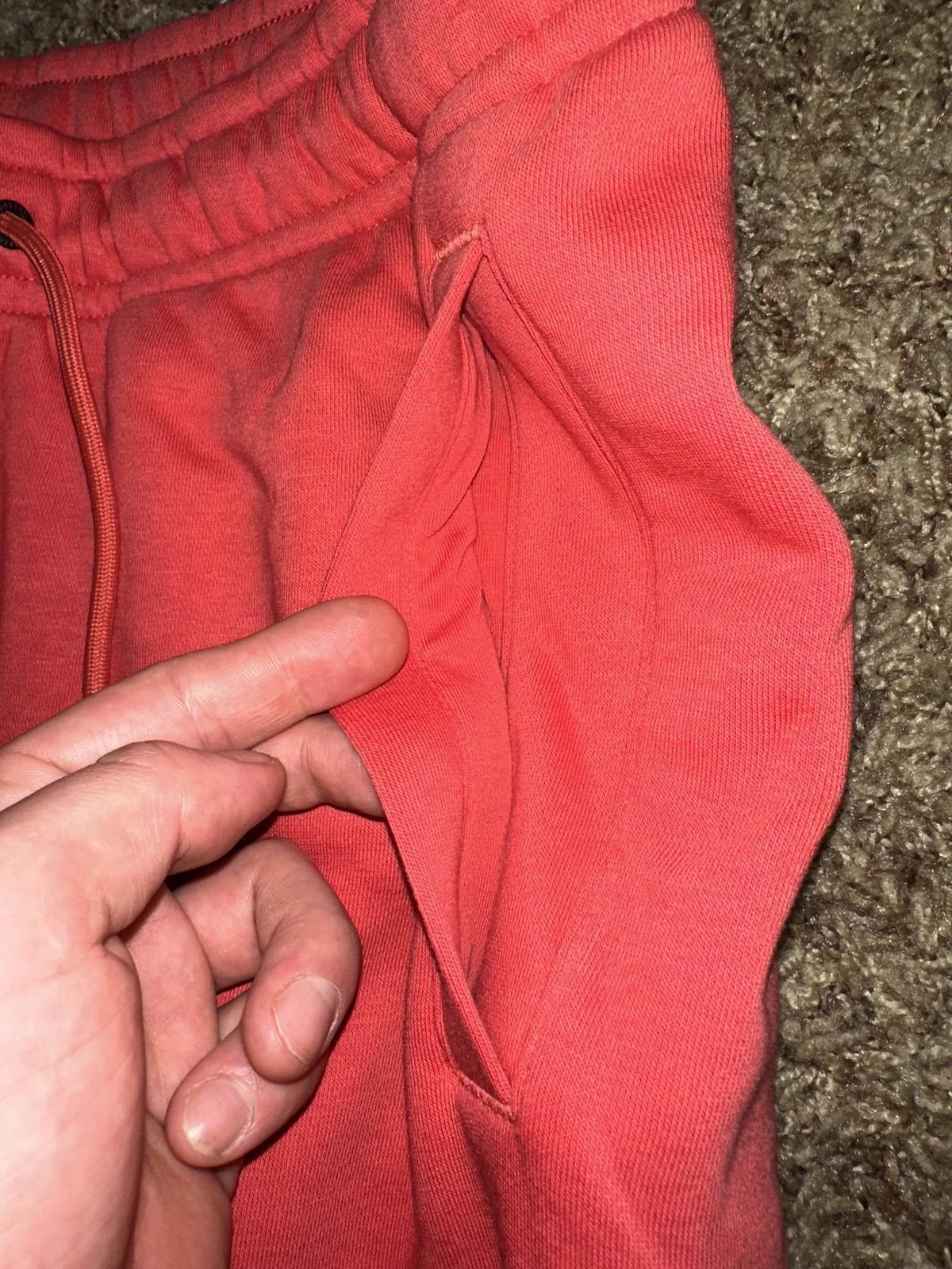 Nike Jordan Essential Fleece Baseline Red Pants Samples Size US 32 / EU 48 - 2 Thumbnail
