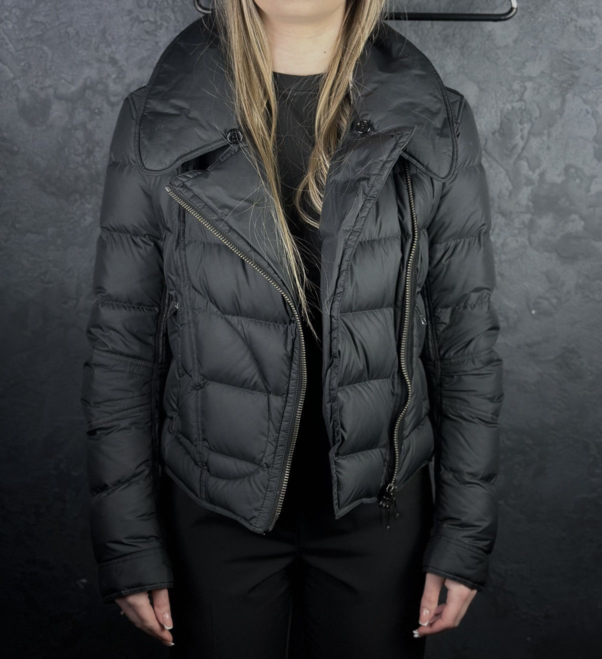 Burberry Women's BURBERRY BRIT Black Lightweight Down Jacket Size M Size M / US 6-8 / IT 42-44 - 4 Thumbnail
