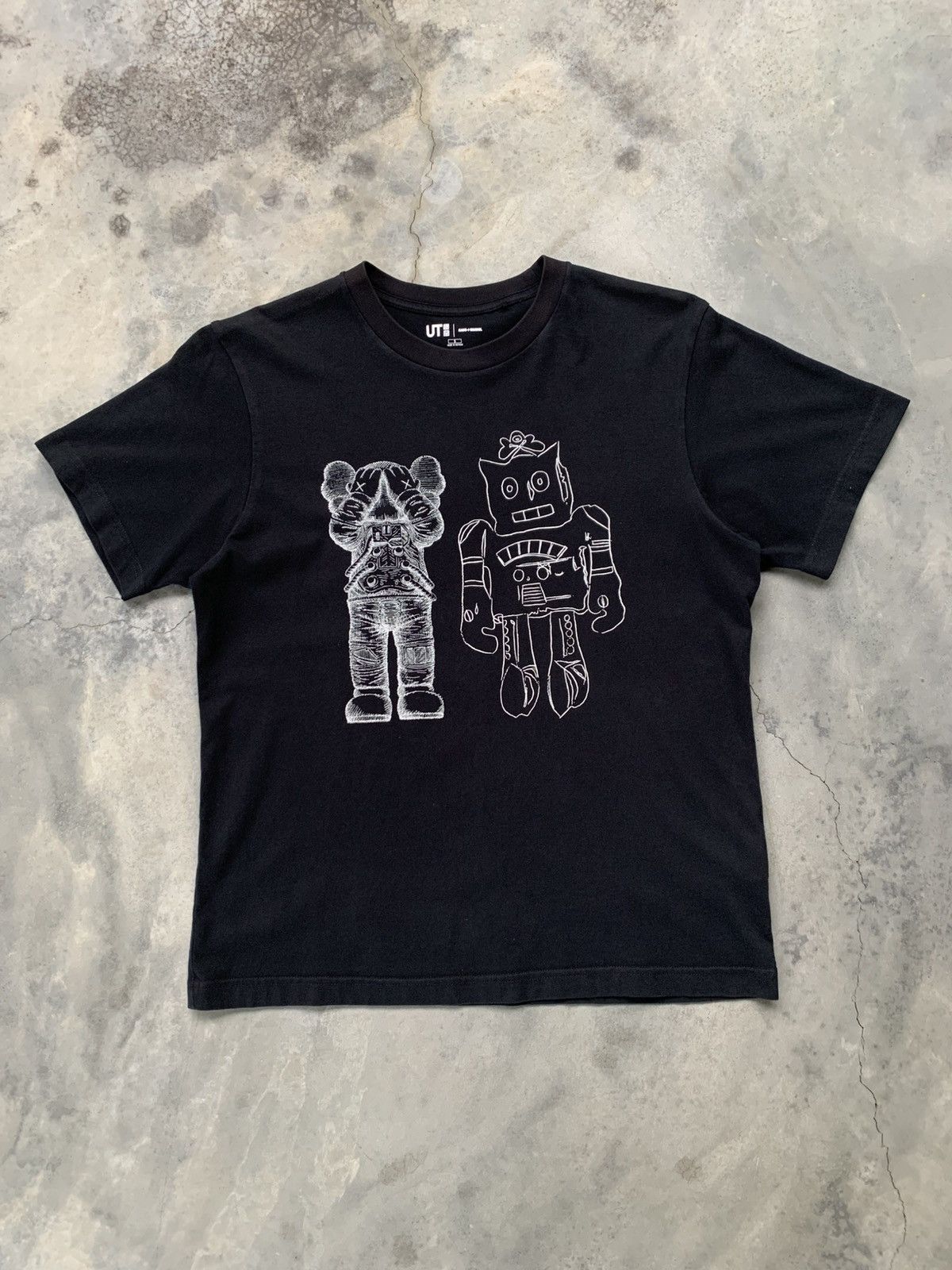 Andy Warhol × Kaws × Uniqlo Kaws X Andy Warhol X Uniqlo Signature Print Tshirt Size US S / EU 44-46 / 1 - 2 Thumbnail