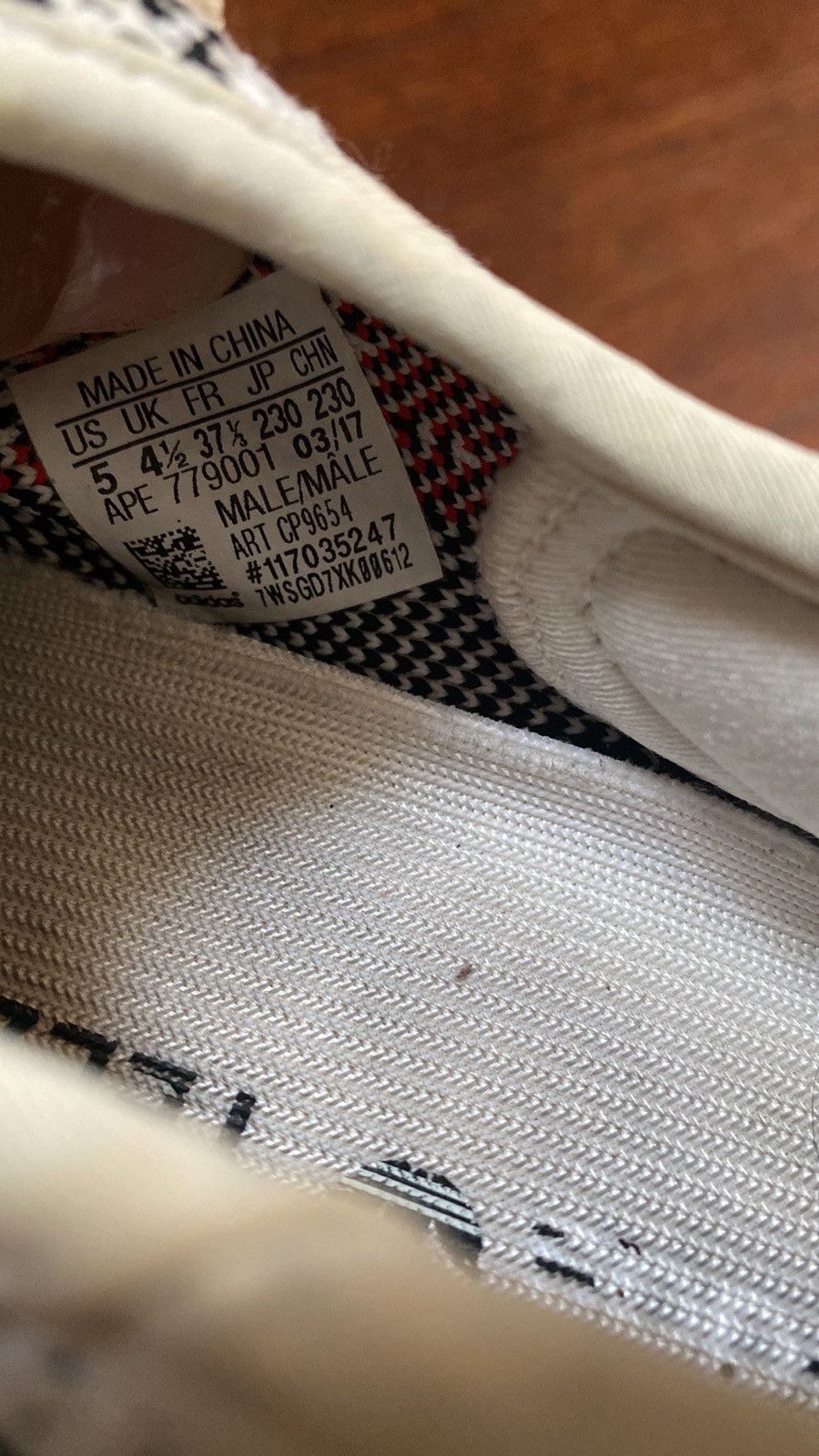 Yeezy Yeezy 350 Size US 5 / EU 37 - 5 Thumbnail