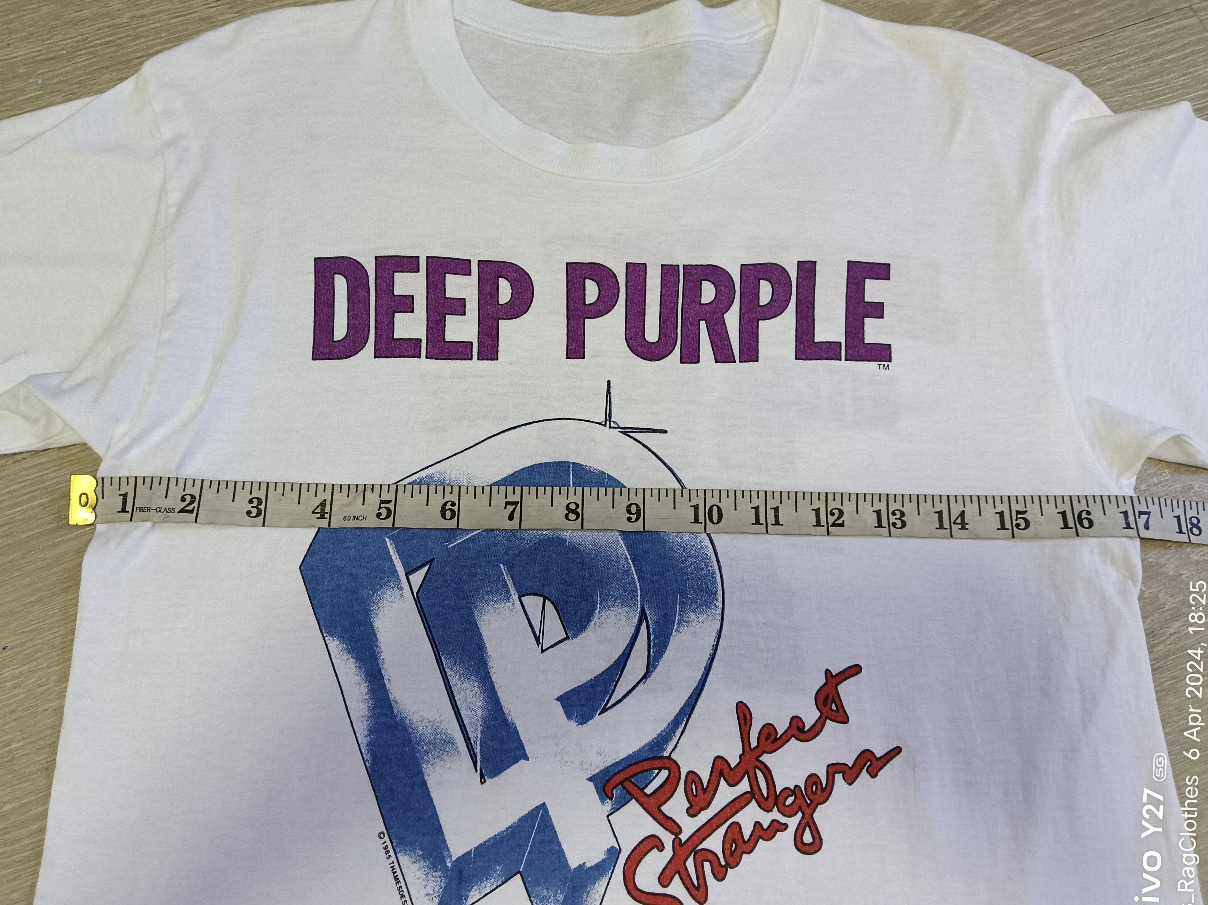 Band Tees VINTAGE DEEP PURPLE TOUR TEE Size US S / EU 44-46 / 1 - 6 Thumbnail