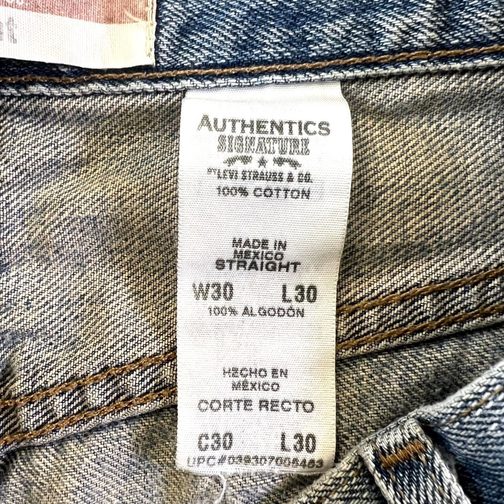 Levi's Levi's Jeans Womens 30x30 Blue Denim Straight Leg Skater Casual 5-Pocket Design Regular Fit denim blue 30x30 Womens Jeans Size US 30 / EU 46 - 7 Thumbnail