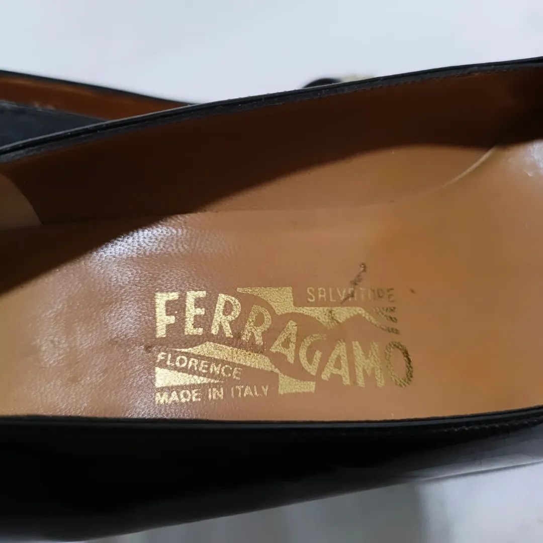 Salvatore Ferragamo Salvatore Ferragamo Gancini Pumps Black Leather Pointed Toe Size US 7 / IT 37 - 5 Thumbnail