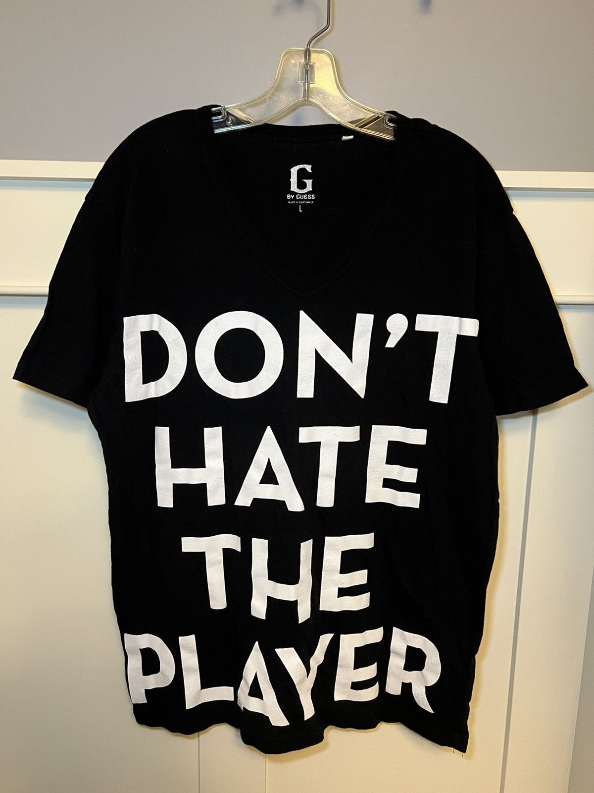 Guess Vintage Guess “Don’t Hate The Player Hate…” v-neck t-shirt Size US XL / EU 56 / 4 - 1 Thumbnail