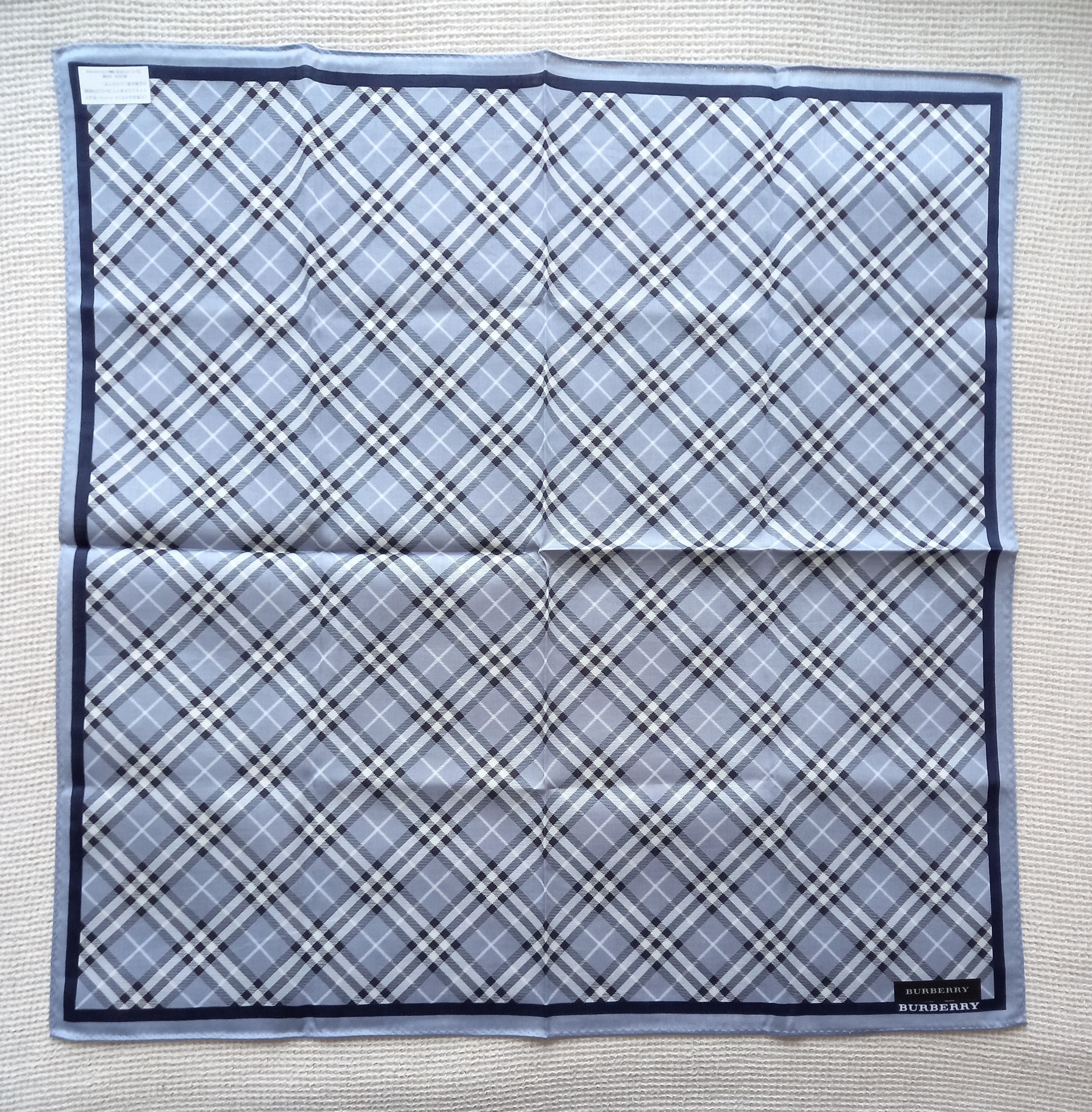 Burberry × Vintage NEW Burberry bandana/handkerchief/scarf NOVA CHECK Size ONE SIZE - 4 Thumbnail
