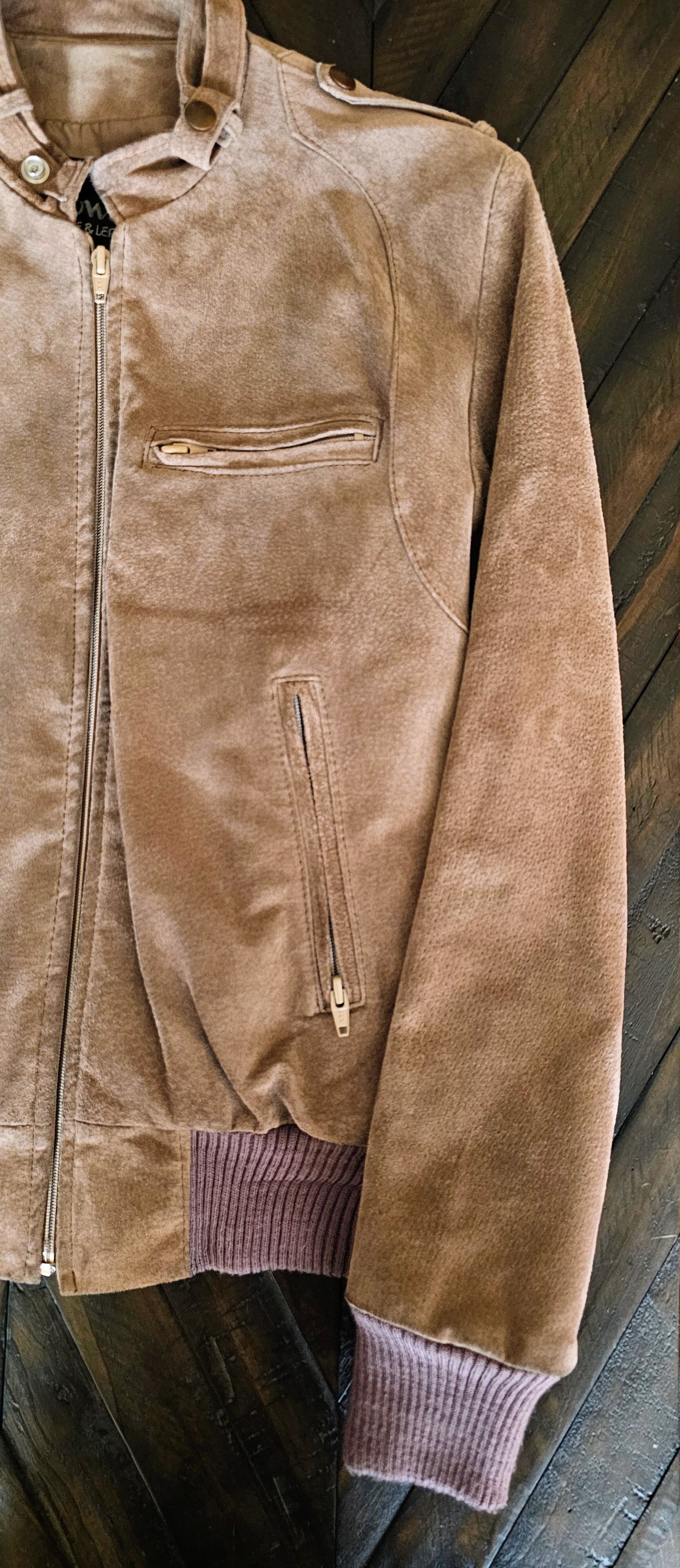 Wilsons Leather Wilsons Leather Vintage Suede bomber jacket EUC Size US S / EU 44-46 / 1 - 3 Thumbnail