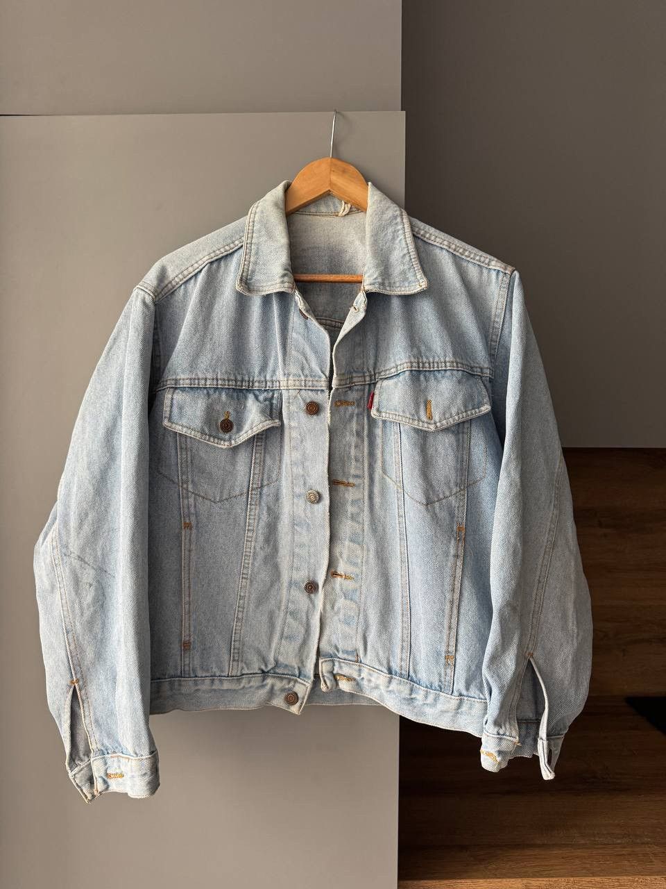 Levi's VINTAGE Levis Jacket Mens M Blue Big E Denim Trucker 70s 60s Size US M / EU 48-50 / 2 - 1 Thumbnail