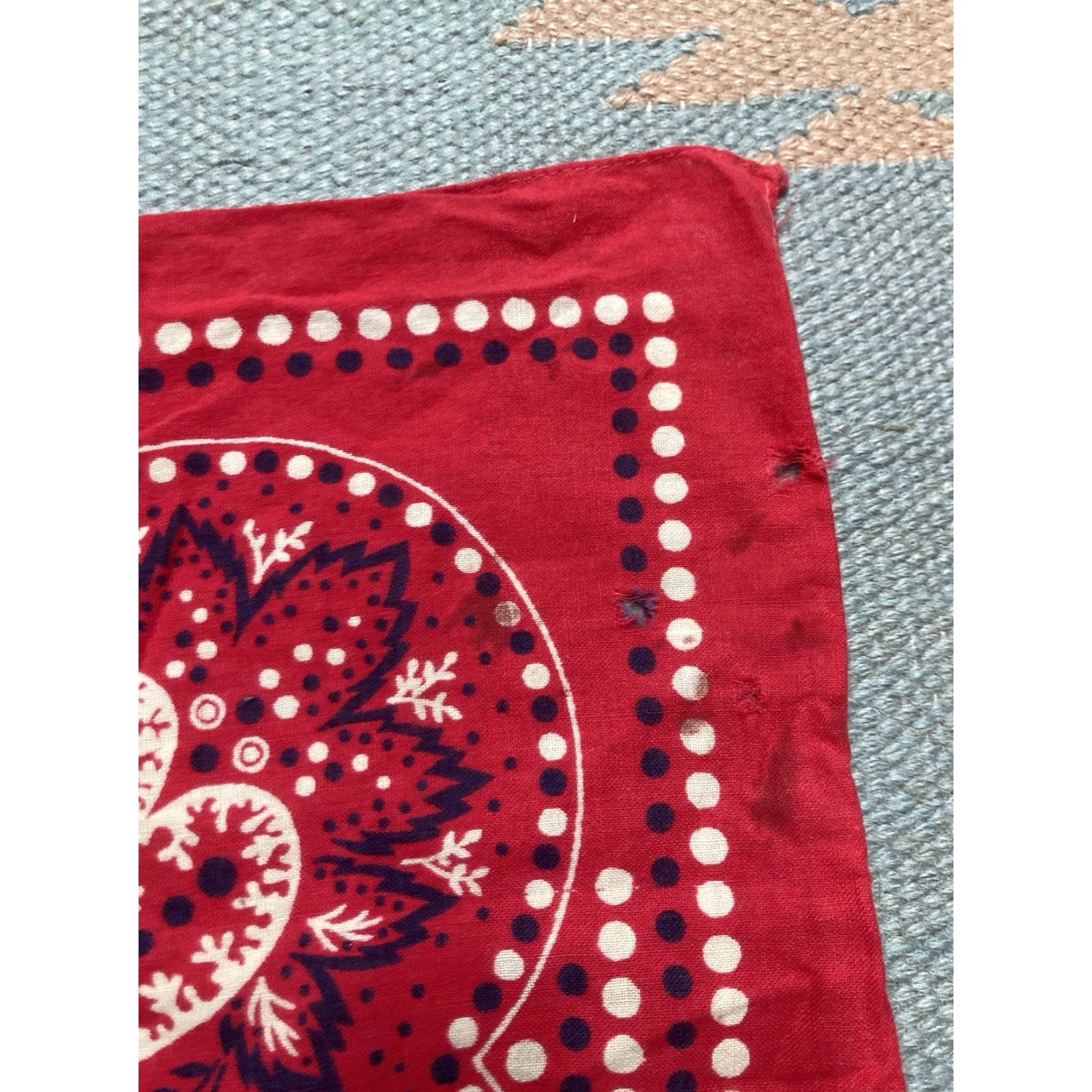 Vintage VINTAGE Elephant Bandana Trunk Down Red Handkerchief Dots Selvedge Cowboy Worn Size ONE SIZE - 7 Thumbnail