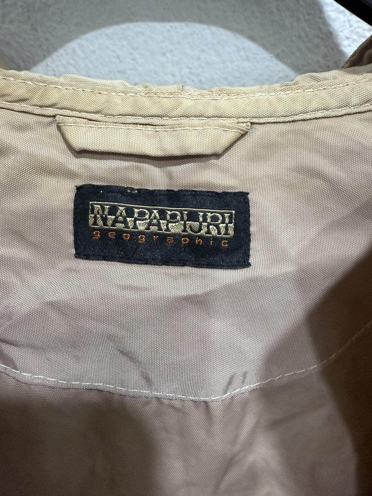 Napapijri SUN FADED ART NAPAJIRI GEOGRAPHIC ANORAK JACKET FRONT POCKET Size US L / EU 52-54 / 3 - 7 Thumbnail