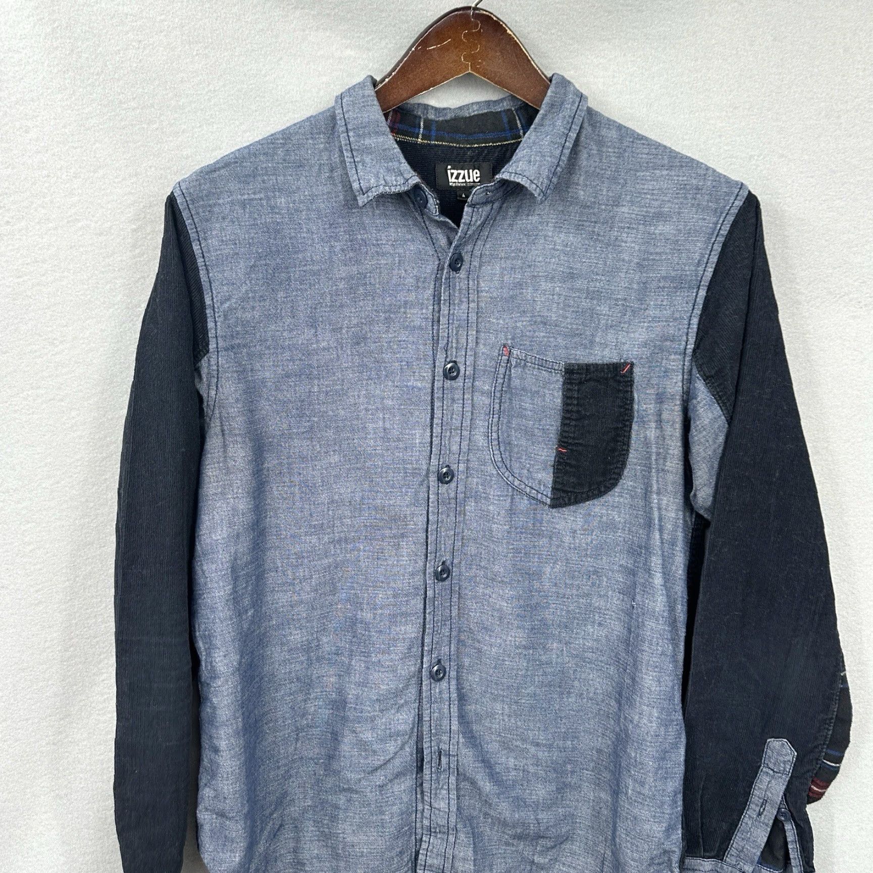 izzue Izzue Shirt Mens 4 Medium Corduroy Chambray Long Sleeve Preppy Japanese Luxury Fashion Shirt Mens M Blue plaid Button-Up Casual Modern Classic Mens Size US M / EU 48-50 / 2 - 2 Thumbnail