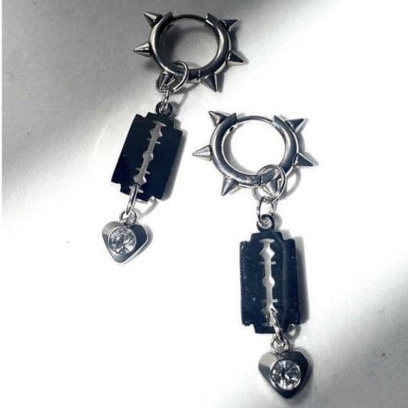 Jewelry × Sterling Silver Sad Thorns Earrings Gothic Punk One pairs Jewelry Spike Size ONE SIZE - 2 Thumbnail