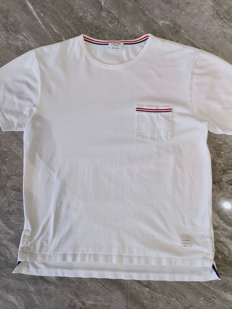 Thom Browne Thom Browne Round collar classic short sleeves Size US L / EU 52-54 / 3 - 1 Thumbnail