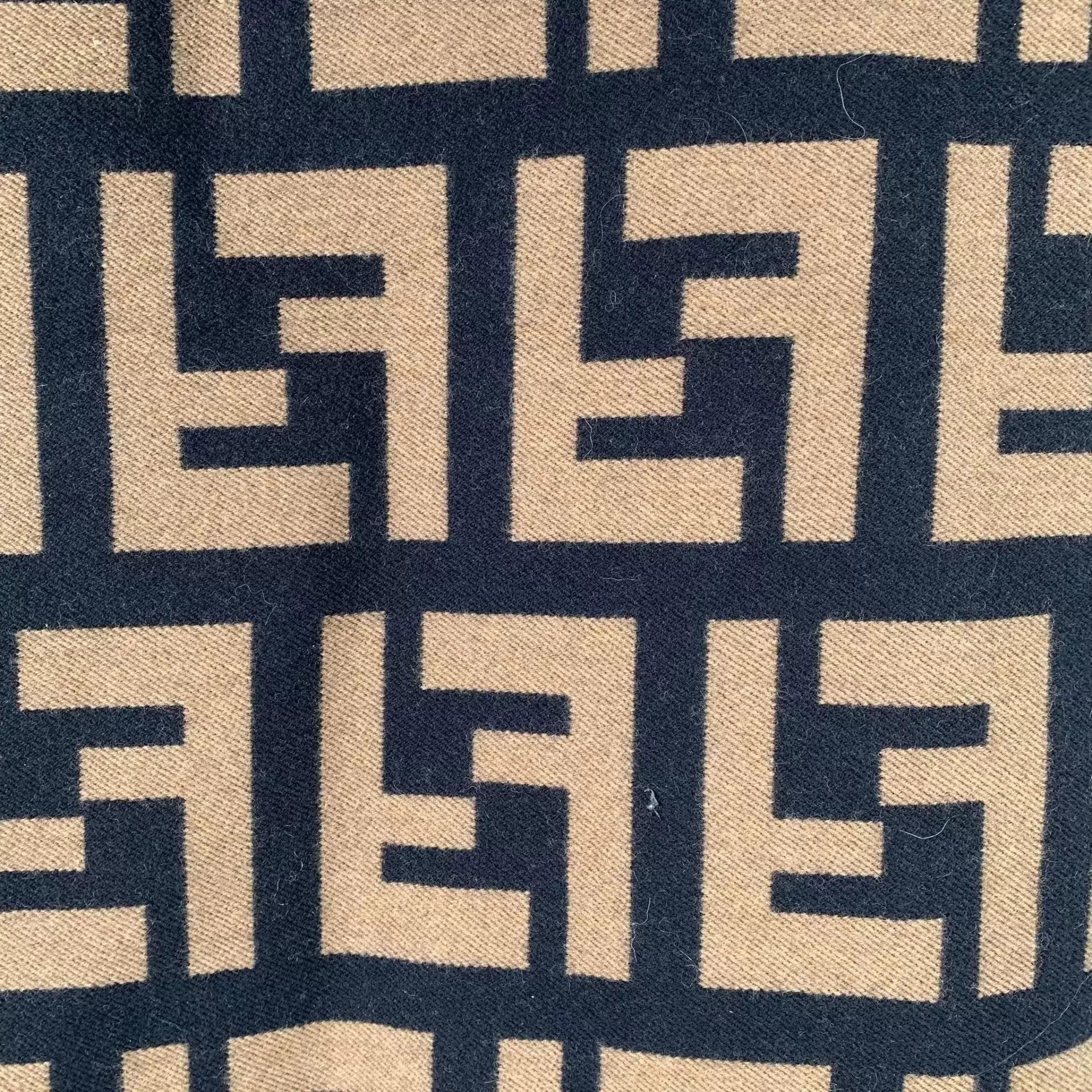 Fendi Fendi Classic Monogram Wool Scarf 180x35 Size ONE SIZE - 6 Thumbnail
