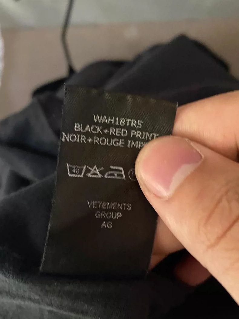 Vetements Vetements 18ss Blood Drops Sanskrit Slim hoodie 2506-Nextar Size US S / EU 44-46 / 1 - 9 Thumbnail