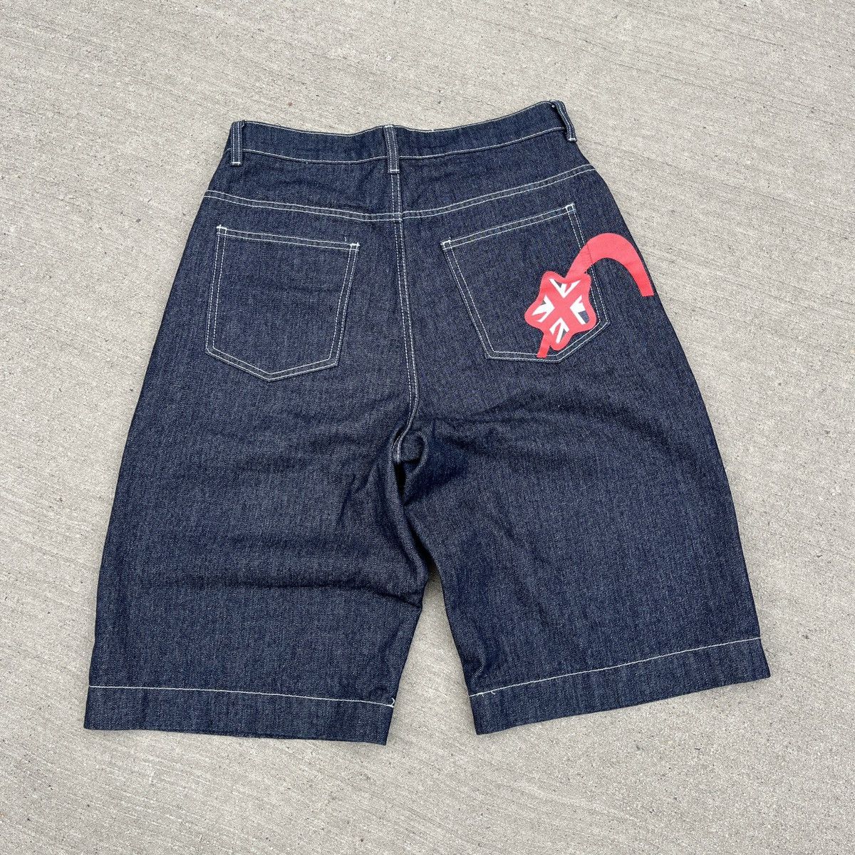 パンツ jaded london remakeleather patch jorts JMSH2704_B1_0325.jpg?v=1744033901
