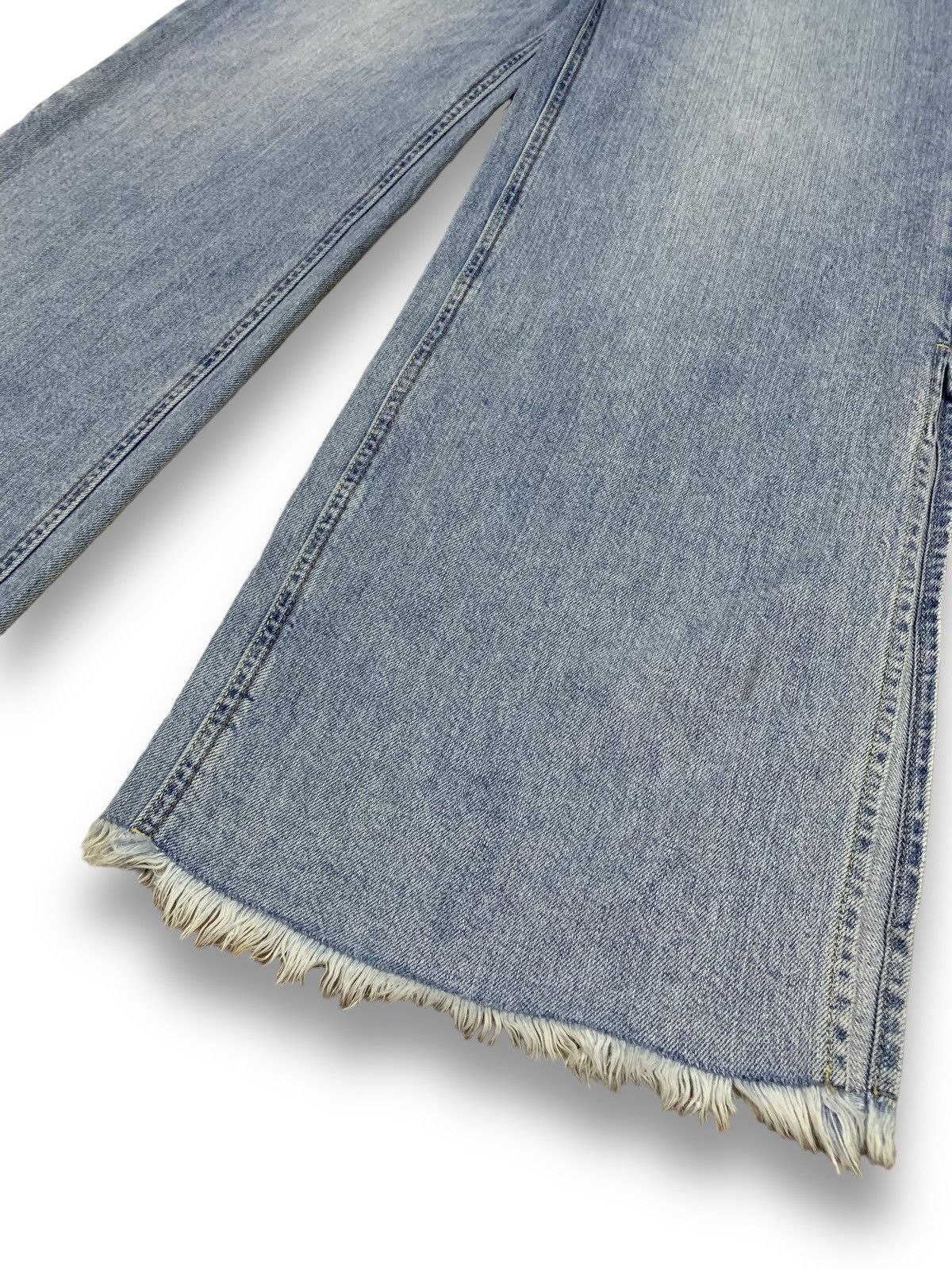 Japanese Brand Japanese Moussy High Waisted Baggy Wide Frayed Leg Jeans Size 27" / US 4 / IT 40 - 9 Thumbnail