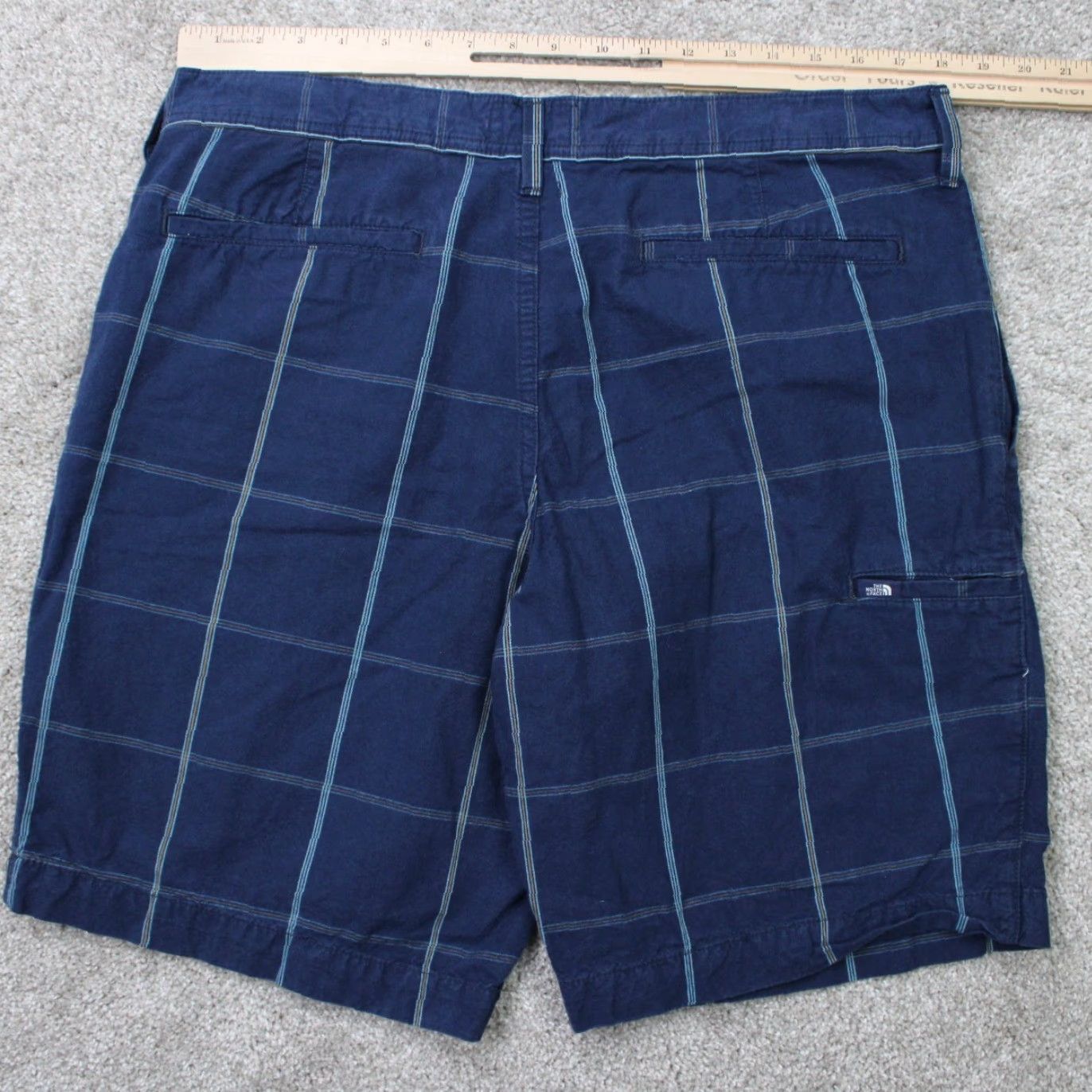 The North Face The North Face Chino Shorts Mens 36 Blue 100% Cotton Flat Front Inseam 10" Regular Rise Mid Front Zip Pockets Logo Size US 36 / EU 52 - 6 Thumbnail