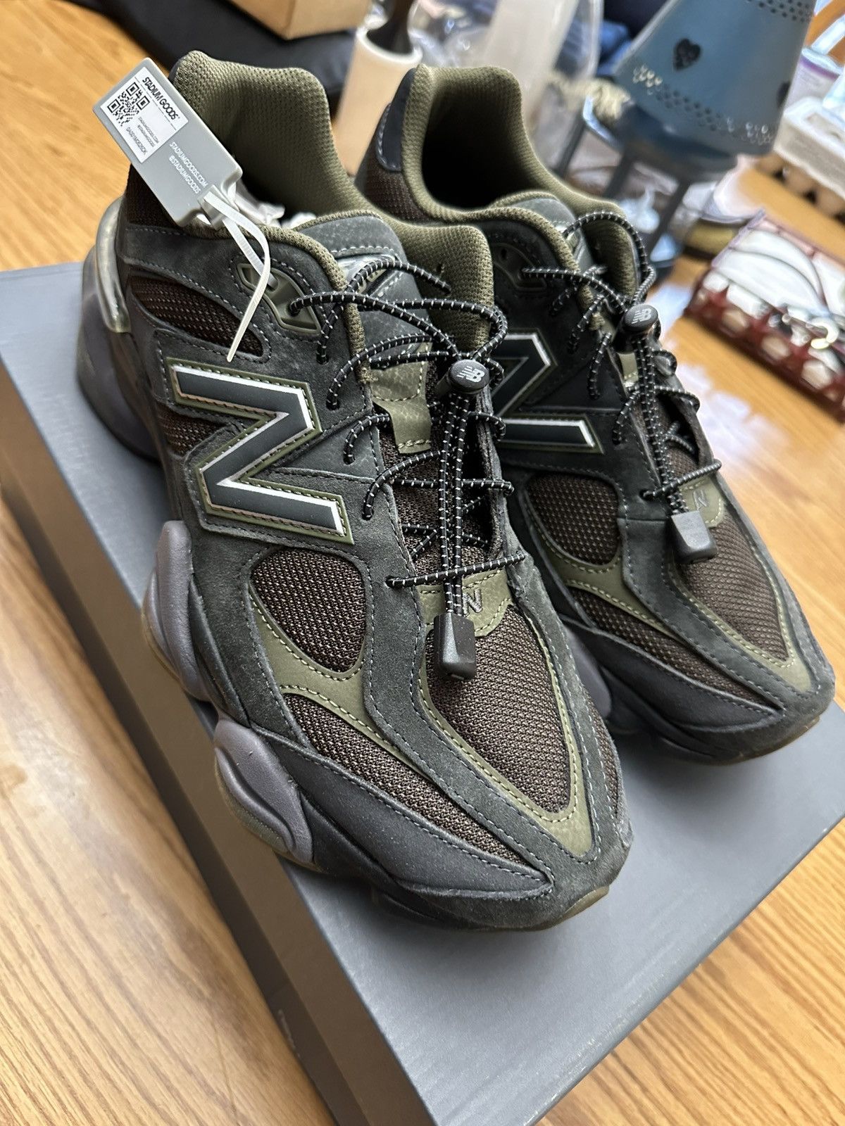 New Balance New Balance 6090 Size US 10.5 / EU 43-44 - 2 Thumbnail