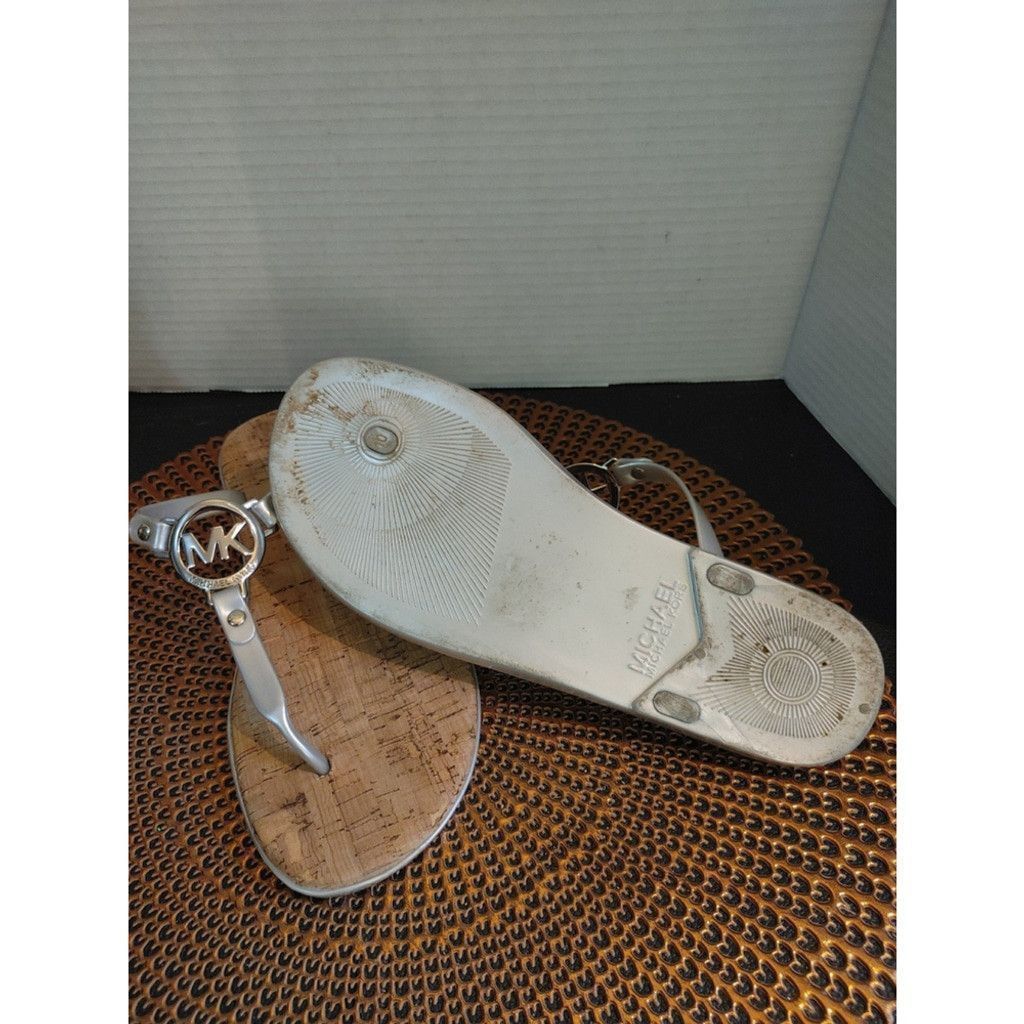 Michael Kors Michael Kors Jelly Flip Flop Sandals Size 10M Size US 10 / IT 40 - 5 Thumbnail