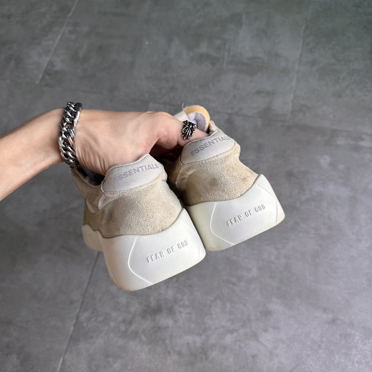 Essentials FEAR OF GOD ESSENTIALS Distance Runner Sneakers Beige/Grey Size US 9 / EU 42 - 3 Thumbnail