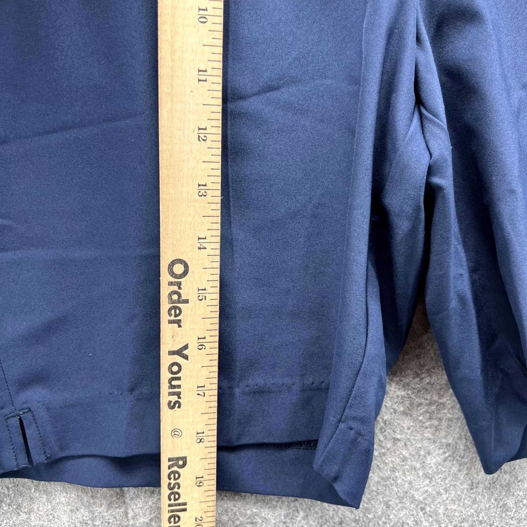 Vintage Greg Norman Shorts Women 6 Blue Navy Chino Pleated Polyester Spandex Golf Size 28" / US 6 / IT 42 - 5 Thumbnail