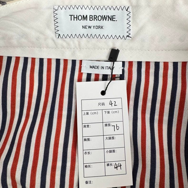Thom Browne Thom Browne Striped pleated skirt with grey stripes Size 27" / US 4 / IT 40 - 4 Thumbnail