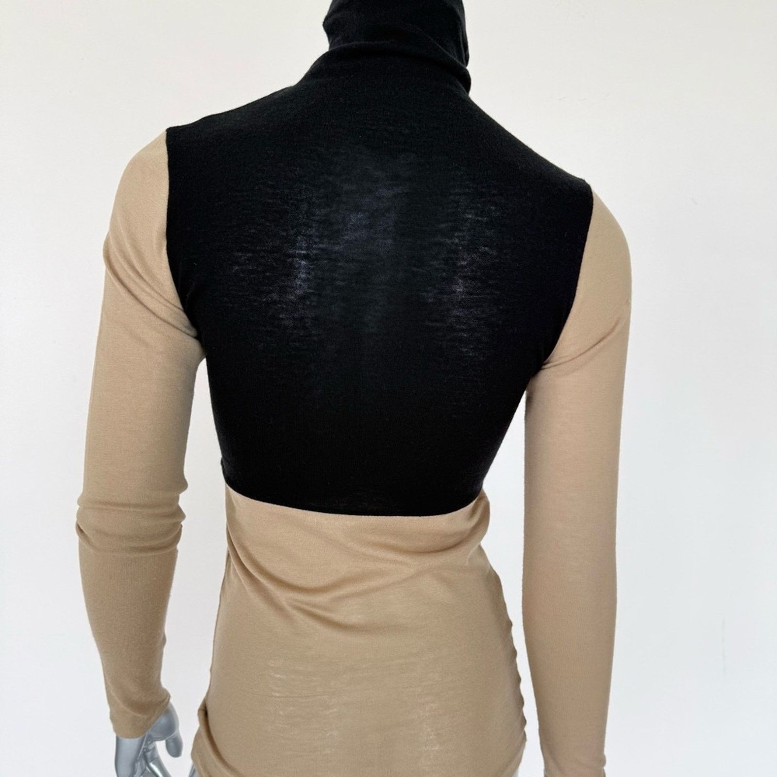 Club Monaco Club Monaco wool sweater two tone size S/P Size S / US 4 / IT 40 - 3 Thumbnail