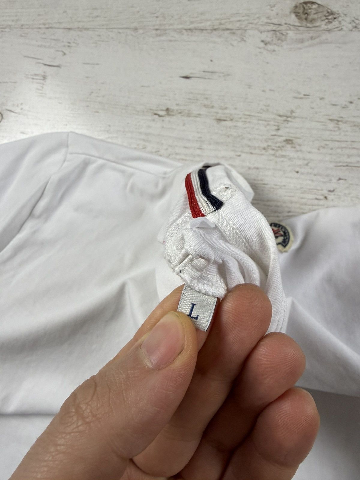 Moncler Moncler t-shirt Size US L / EU 52-54 / 3 - 5 Thumbnail