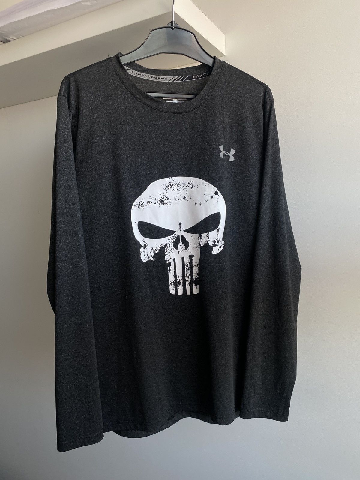 Marvel Comics × Under Armour Under Armour x Marvel Punisher XL heatgear long sleeve y2k Size US XL / EU 56 / 4 - 7 Thumbnail