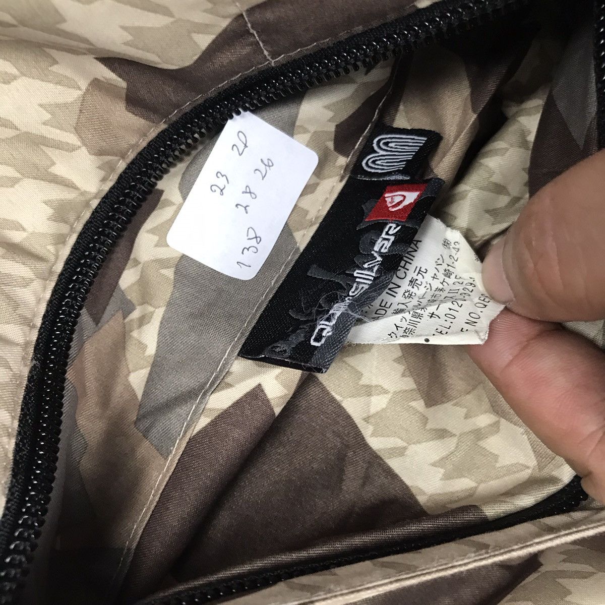 Quiksilver QUIKSILVER CAMO PUFFER ZIPPIER JACKET Size US M / EU 48-50 / 2 - 12 Thumbnail