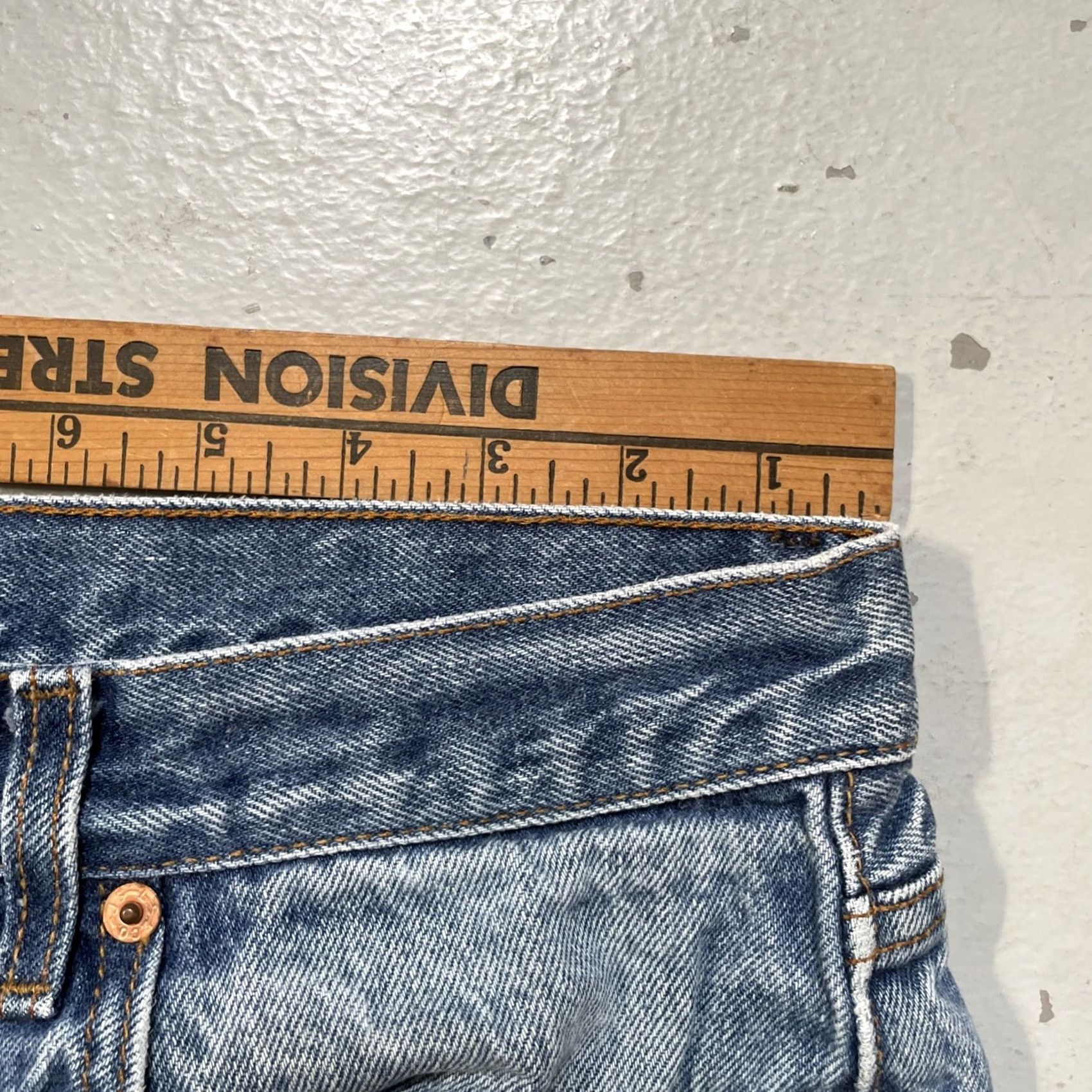 Levi's VINTAGE Levi’s 501 XX Denim Jeans Distressed Paint 34x34 30x30 USA Men Jeans 90s Distressed Americana Heritage Skater Straight Size US 34 / EU 50 - 7 Thumbnail