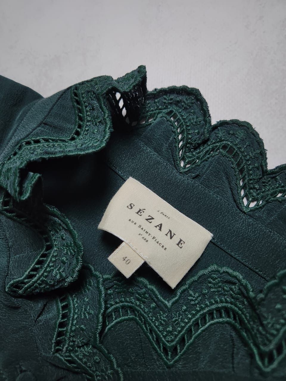 Sezane Sezane Silk Blouse Bottle Green Shirt Ruffle Trim Size M / US 6-8 / IT 42-44 - 3 Thumbnail