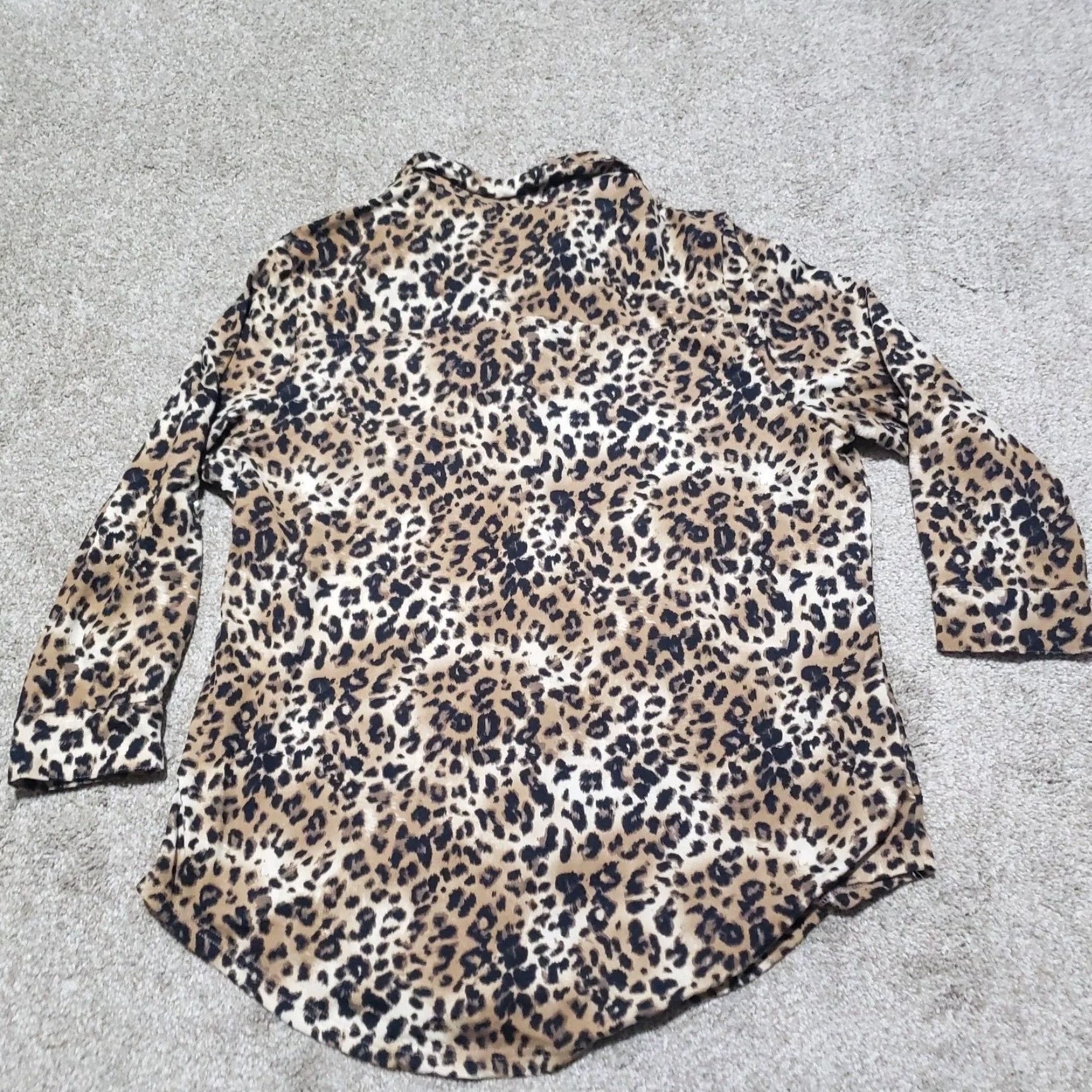 Vintage Stem & Vine Shirt Women L Brown Animal Print Button Blouse Long Sleeve V-Neck Adjustable Strap Roll Tab Sleeve All Seasons Slim Regular Size L / US 10 / IT 46 - 8 Thumbnail