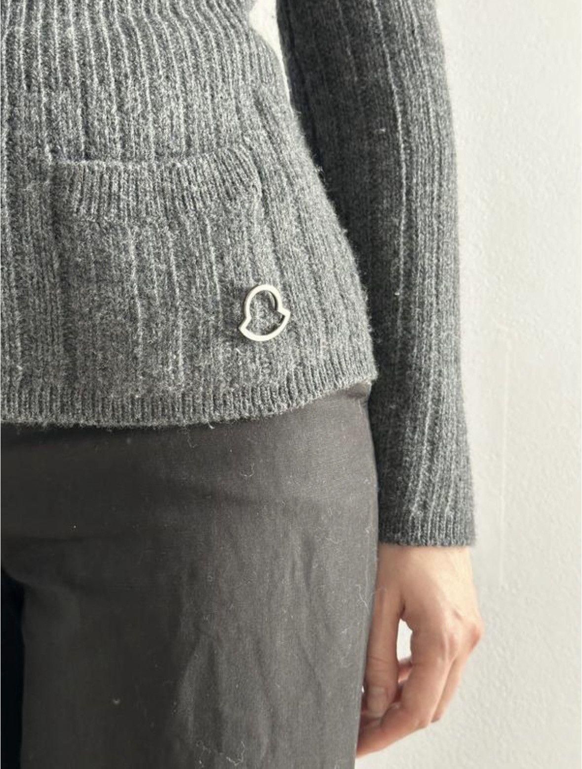 Moncler Moncler Wool and Cashmere cardigan Size M / US 6-8 / IT 42-44 - 4 Thumbnail