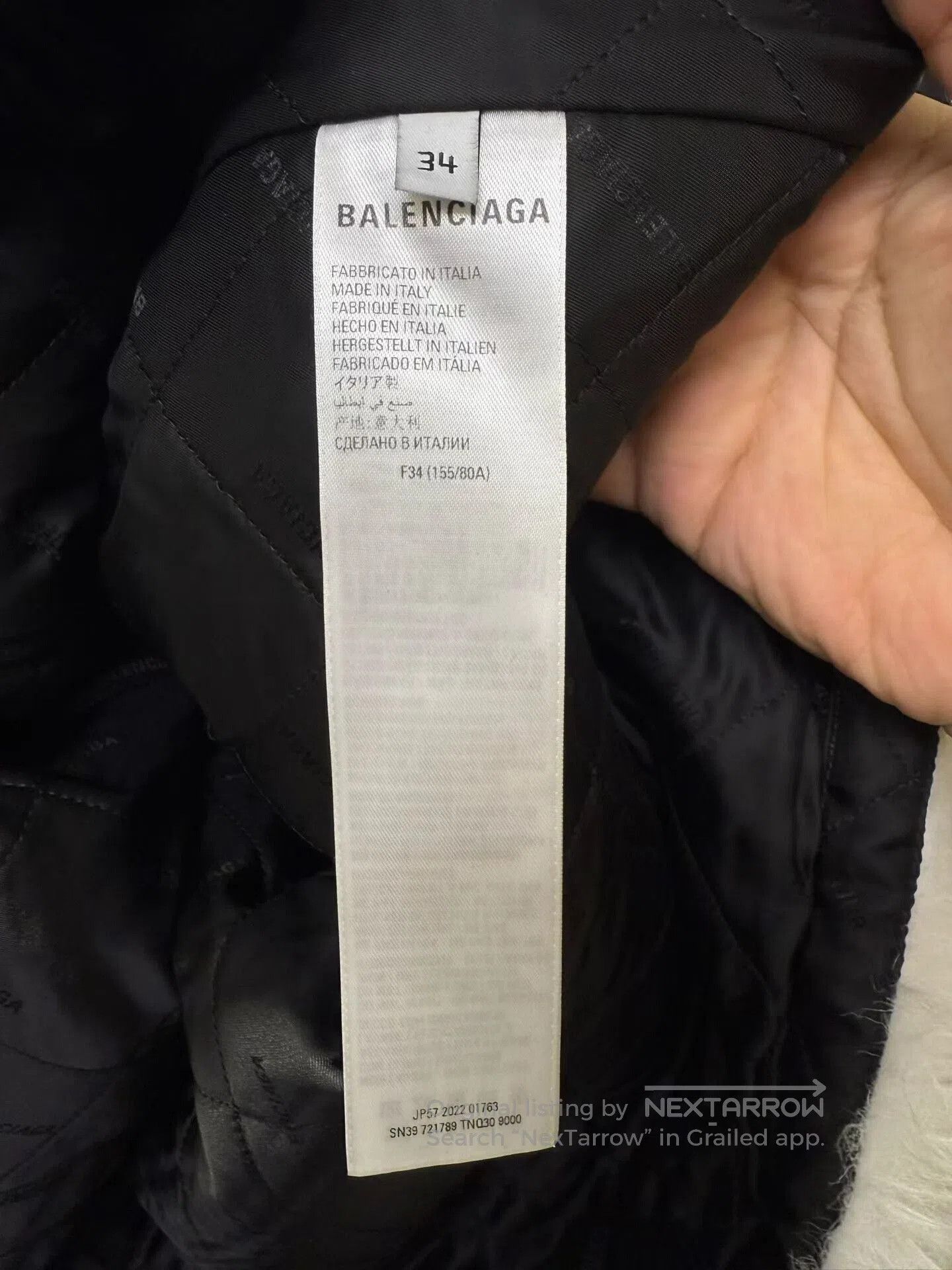 Balenciaga Balenciaga BB White Back Logo Fur Jacket. Size XXS / US 00 / IT 34 - 3 Thumbnail