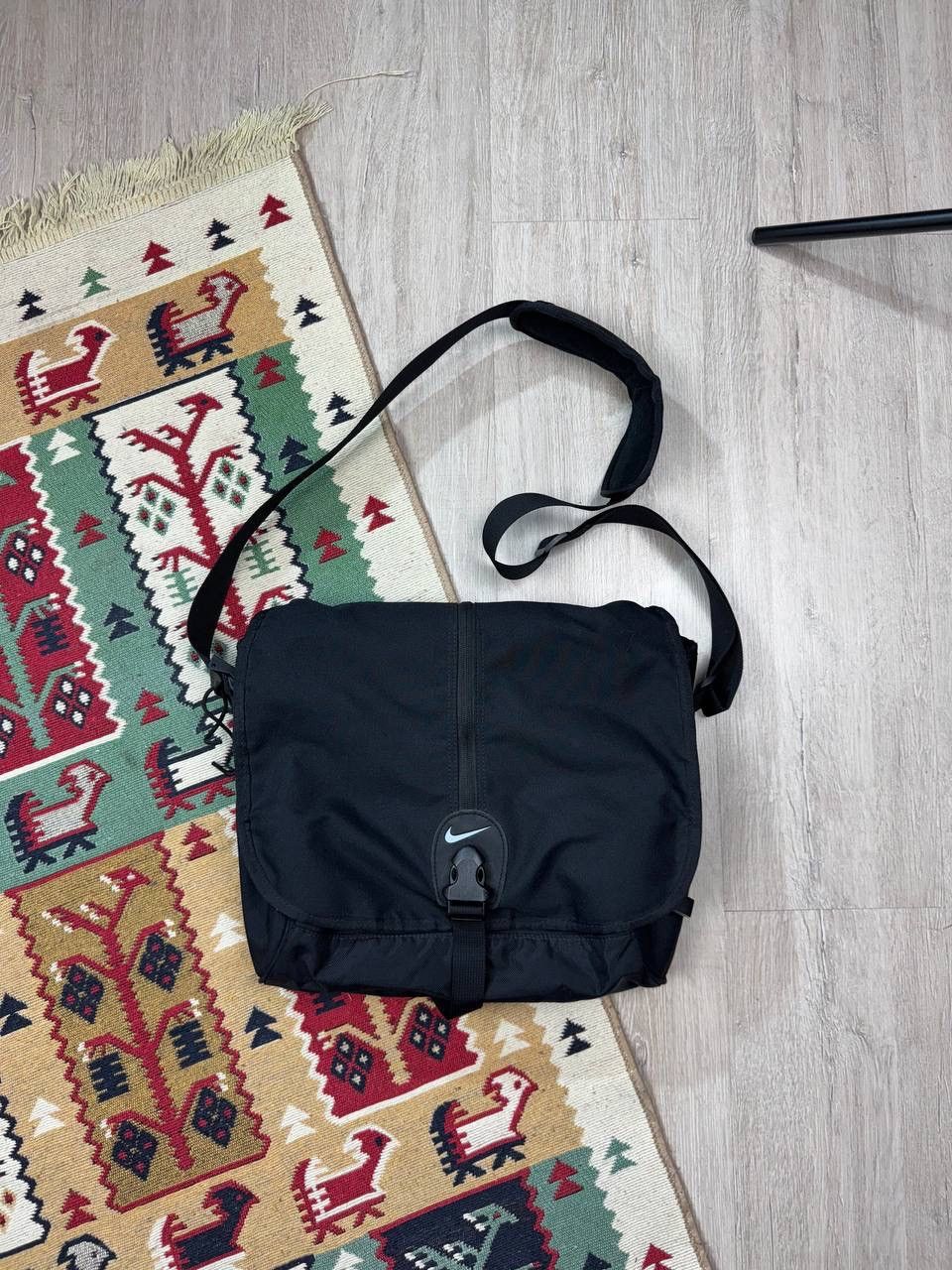 Nike × Vintage Vintage RARE Y2K Nike Bag Size ONE SIZE - 1 Thumbnail