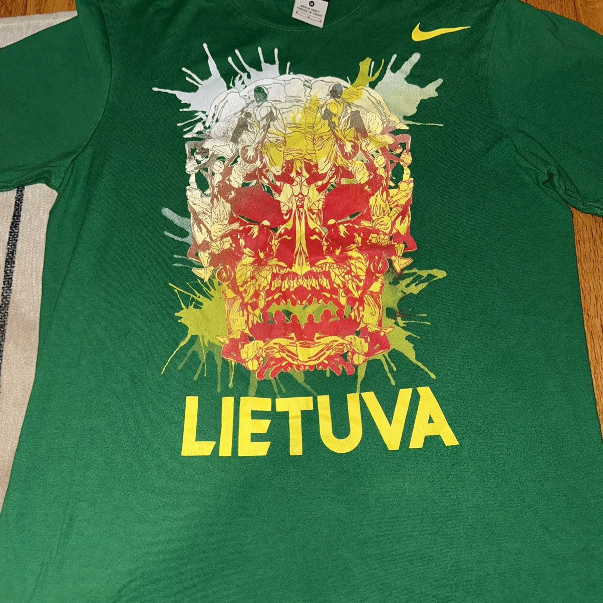 Nike Rare Nike Lithuania Skull Basketball Tee Size US M / EU 48-50 / 2 - 2 Thumbnail