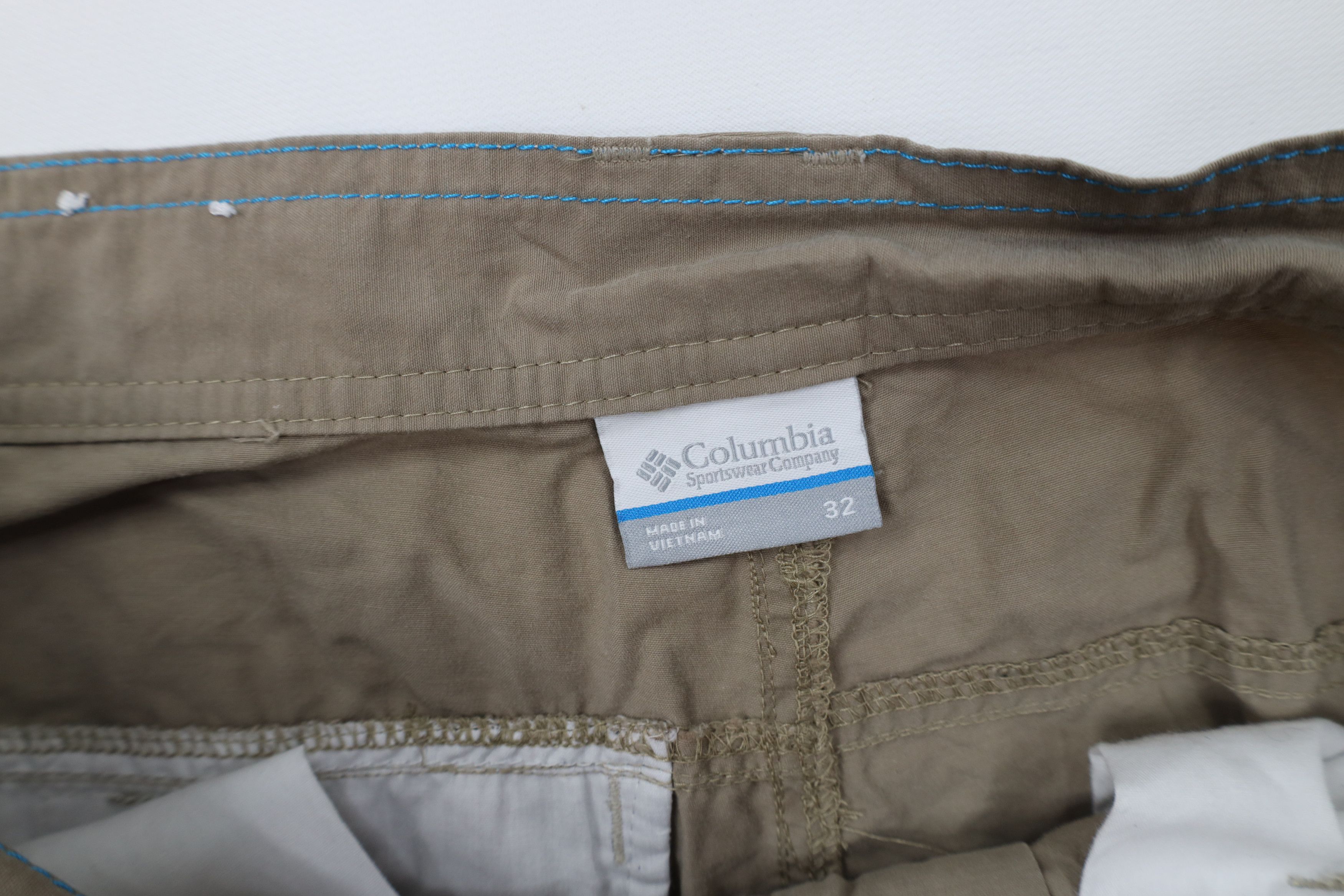 Columbia Vintage Y2K Columbia Trekking Hiking Cargo Shorts Beige Size US 32 / EU 48 - 6 Thumbnail