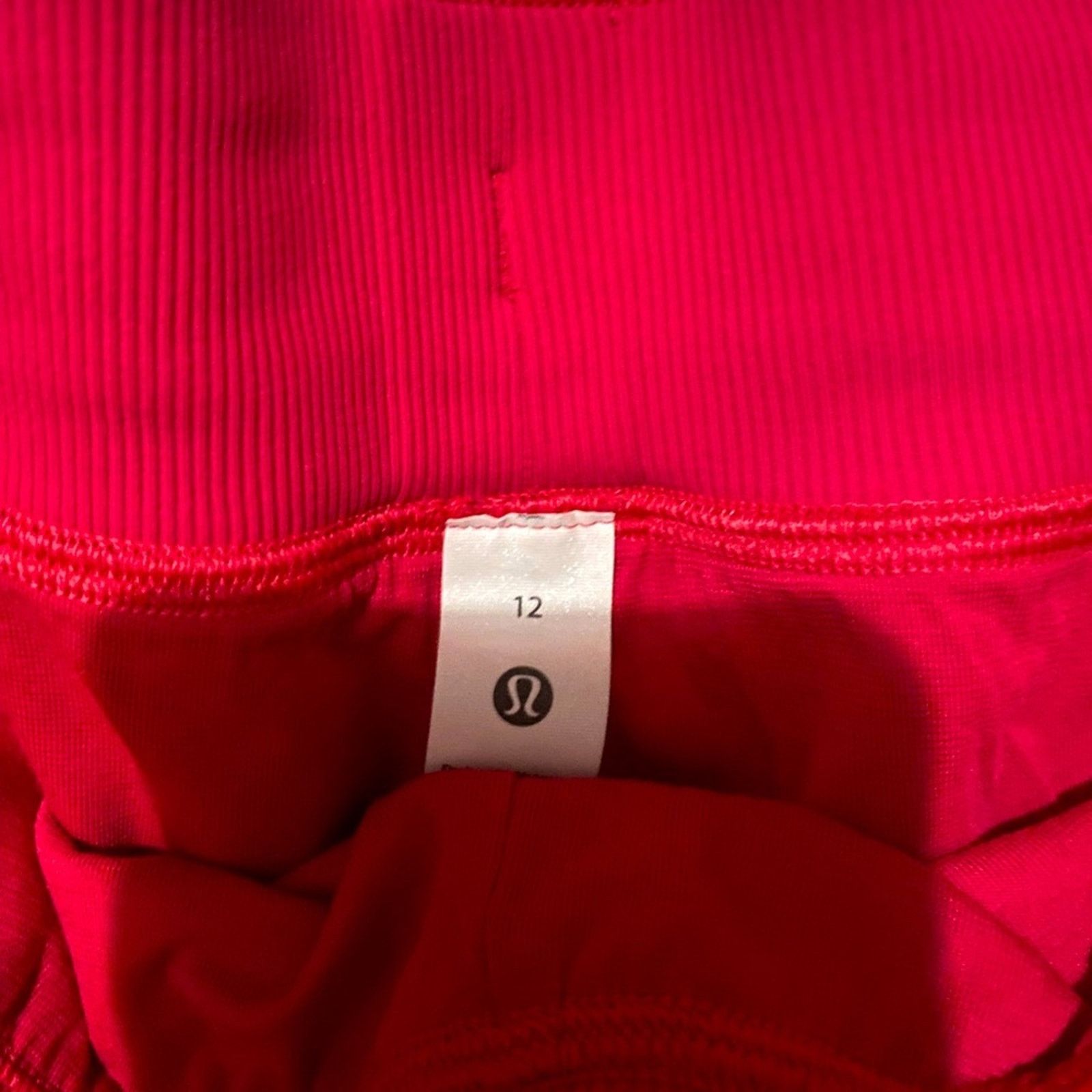 Lululemon NWT Lululemon Dance Studio High-Rise Short 3.5" Size 32" / US 10 / IT 46 - 8 Thumbnail