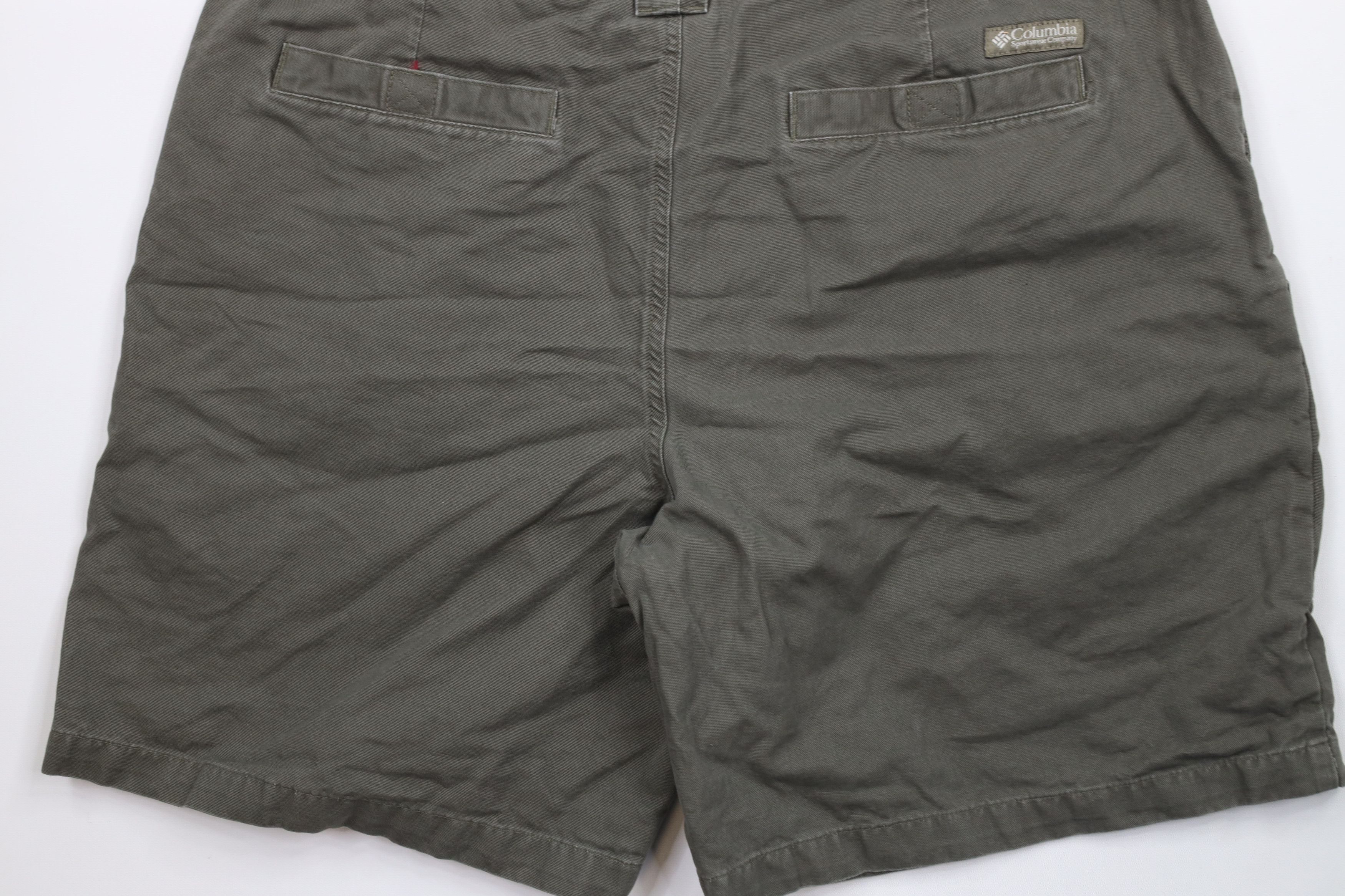 Columbia × Vintage Vintage Columbia Spell Above Knee Canvas Cargo Shorts Green Size US 40 / EU 56 - 10 Thumbnail