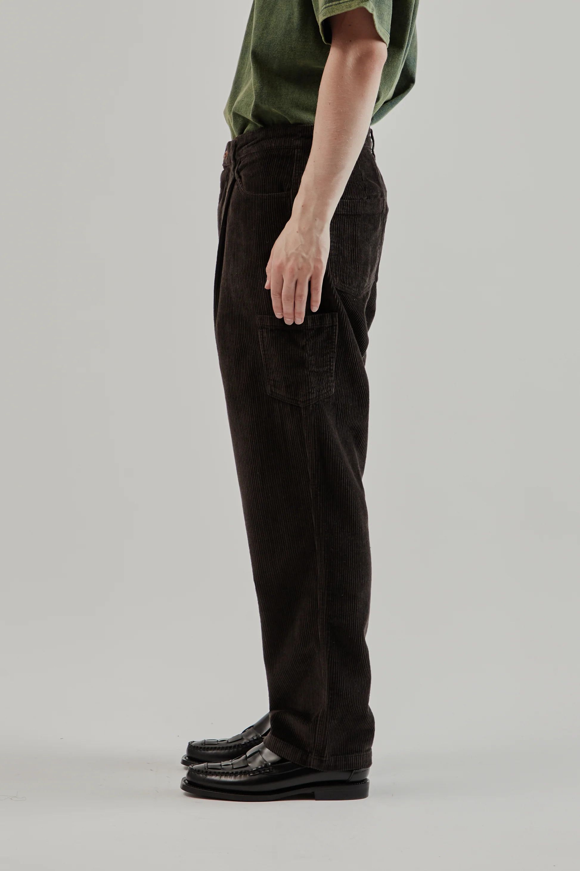 FrizmWORKS Corduroy wide one tuck pants Size US 31 - 3 Thumbnail