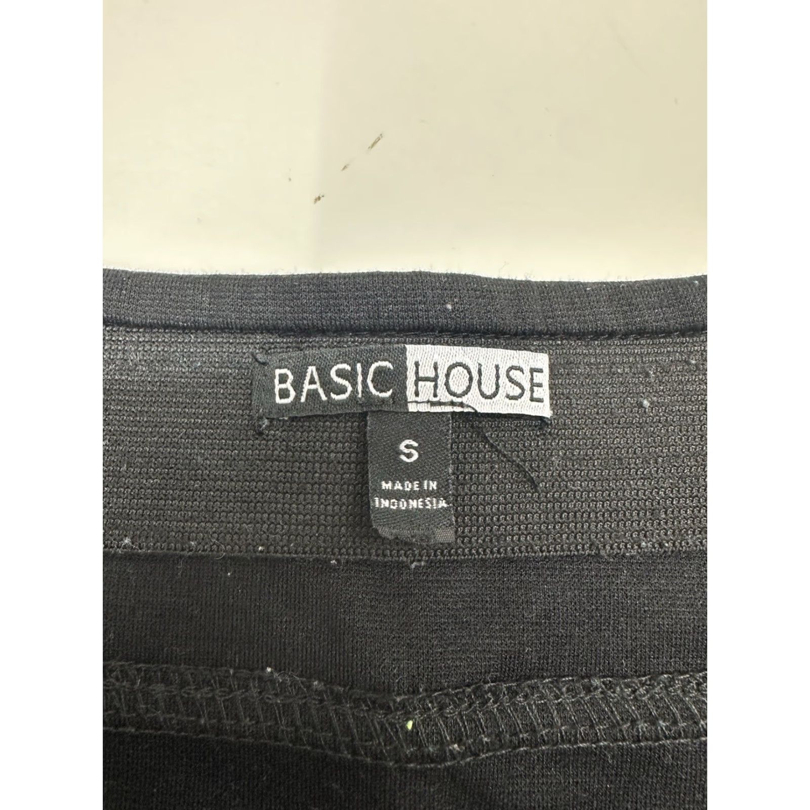 Vintage Basic House Skirt Womens Small Black Elastic Waist Pull On Mini Short Workwear Casual Size 28" / US 6 / IT 42 - 2 Thumbnail