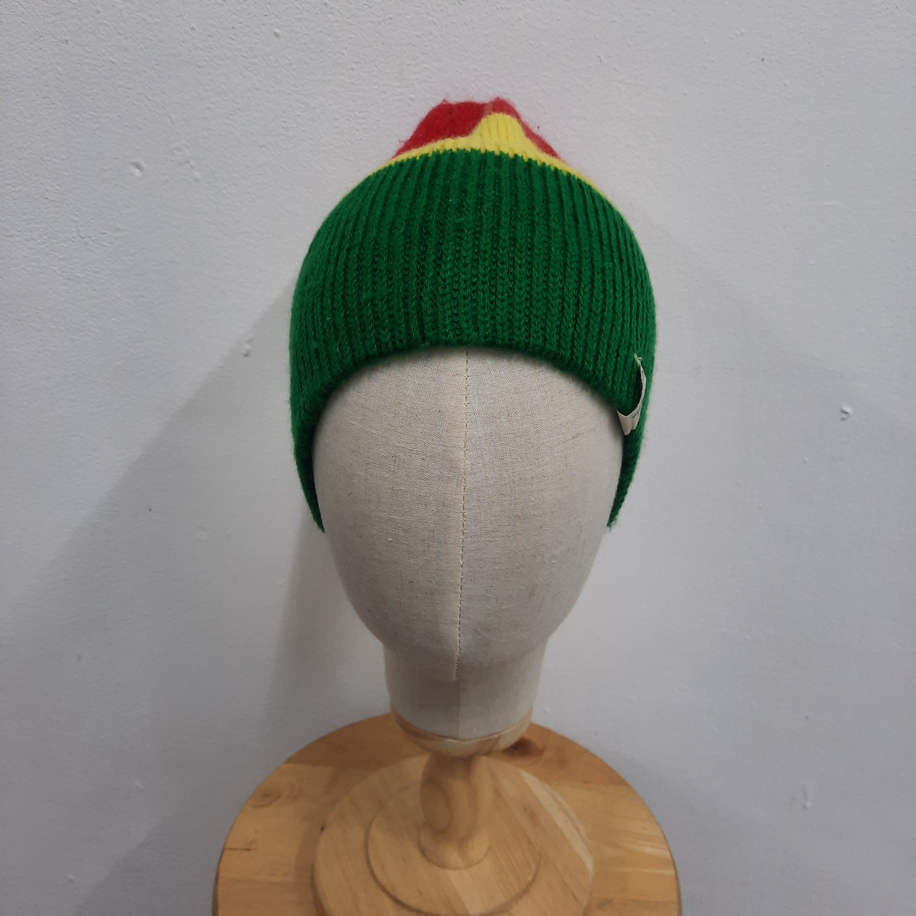 Bob Marley 🔥Coal iconic color bob marley rasta stripes beanie hat Size ONE SIZE - 3 Thumbnail
