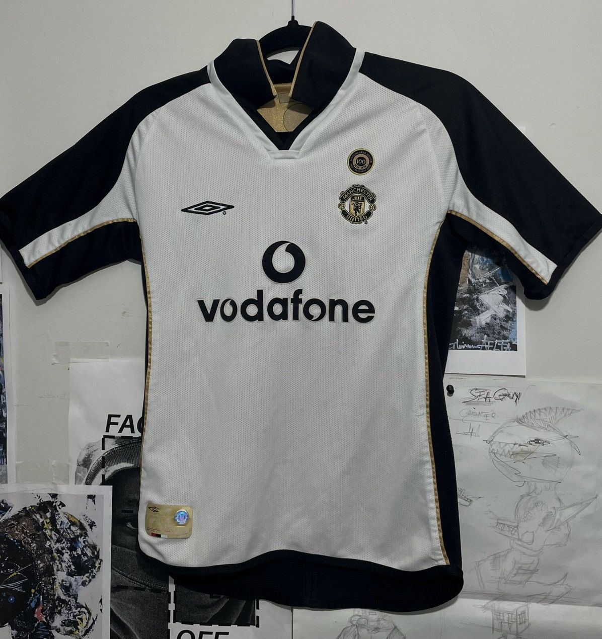 Umbro 2001-02 Manchester United Reversible Centenary Away Size US S / EU 44-46 / 1 - 1 Thumbnail