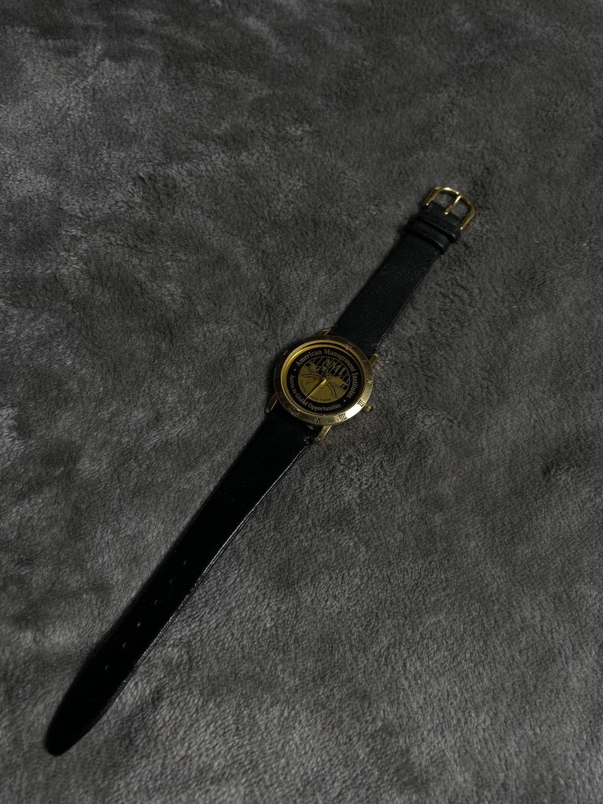 Vintage Futuristic Vintage Japan Style Watch Work 100% Black & Gold Size ONE SIZE - 3 Thumbnail