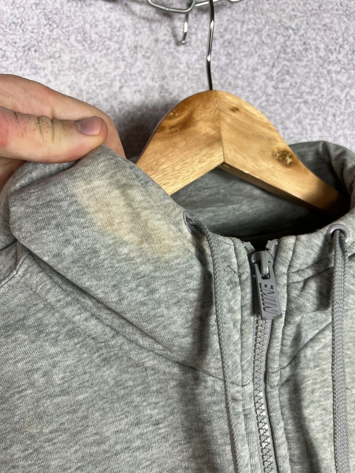 Nike Vintage Nike Small Swoosh Trashed Zip Hoodie Size US M / EU 48-50 / 2 - 4 Thumbnail