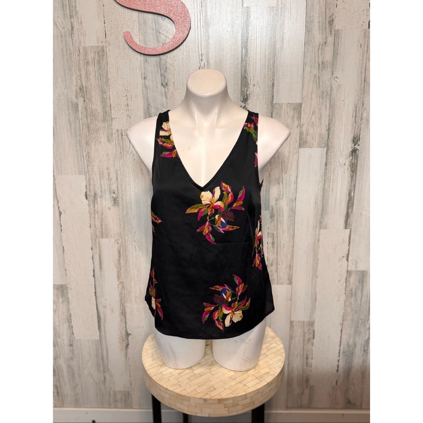 Other a.n.d New York Floral V-Neck Tank Top Women’s Small Black Sl Size S / US 4 / IT 40 - 5 Thumbnail
