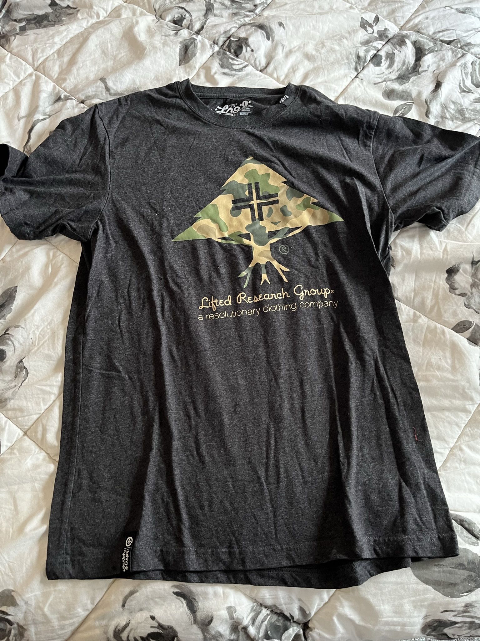 LRG LRG - Men's Large - Hustle Trees Size US L / EU 52-54 / 3 - 1 Preview