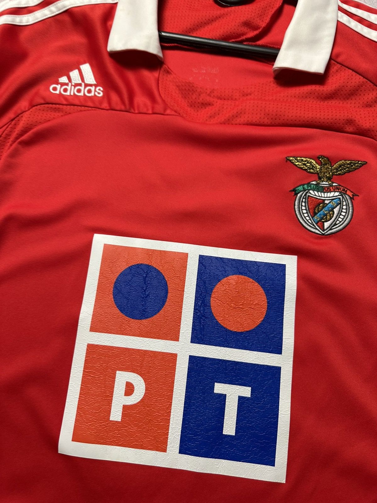 Adidas × Vintage Vintage adidas Benfica soccer jersey size M long sleeve Size US M / EU 48-50 / 2 - 4 Thumbnail